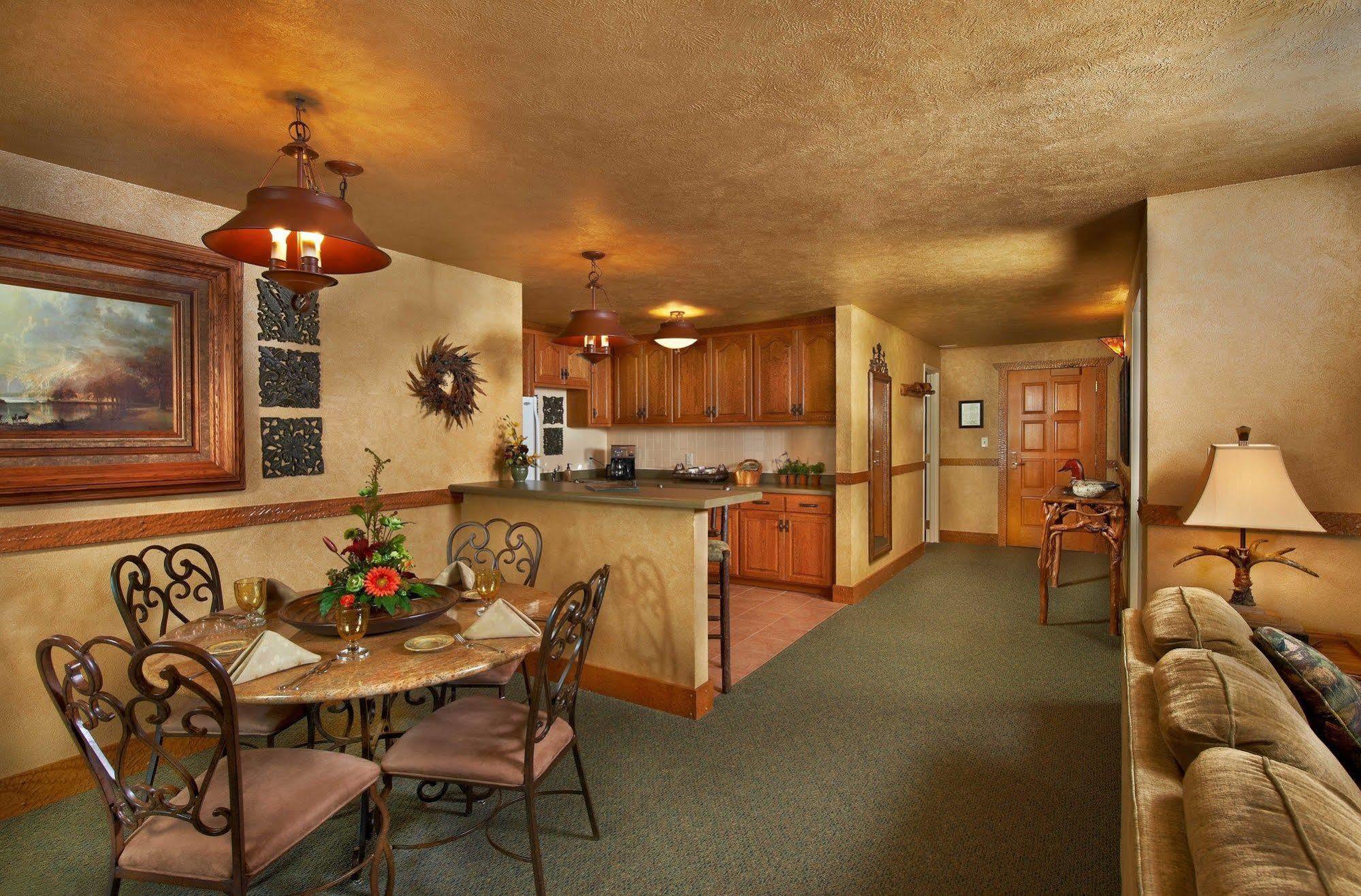 The Keeter Center At College Of The Ozarks Apartamento Hollister Exterior foto